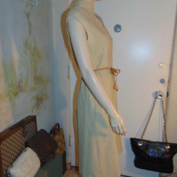 Bleeker Street 70s Vtg Dress Medium W/Tie Belt Beige High Neck Office Casual MCM - Picture 4 of 11